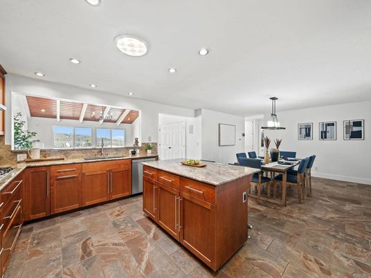 Dining room, Interior, Kitchen, Pendant Lights, Recessed Lighting, Stainless Steel Appliances