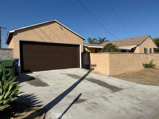 Detached Garage, Exterior