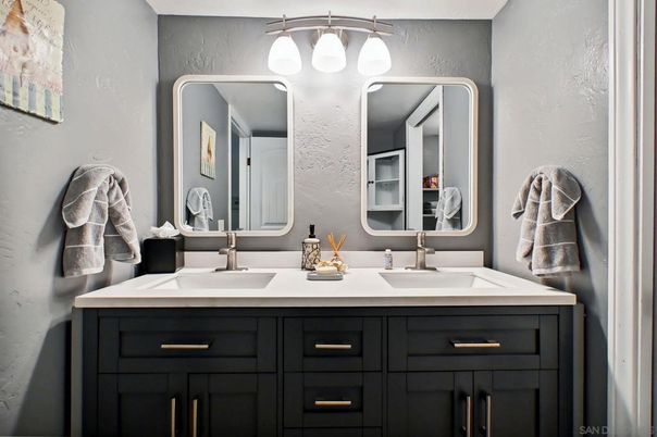 Bathroom, Dual Sink Vanities, Interior