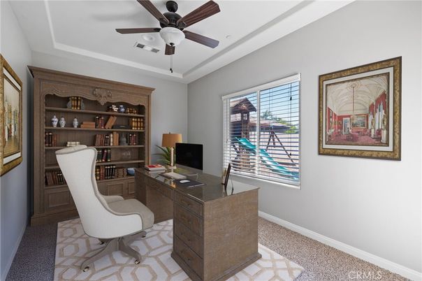 Home Office, Interior