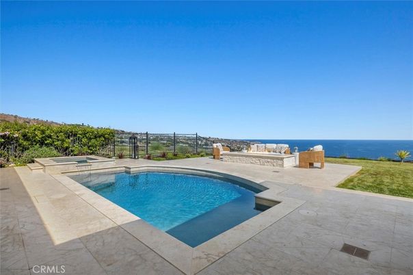 Exterior, Pool, Water