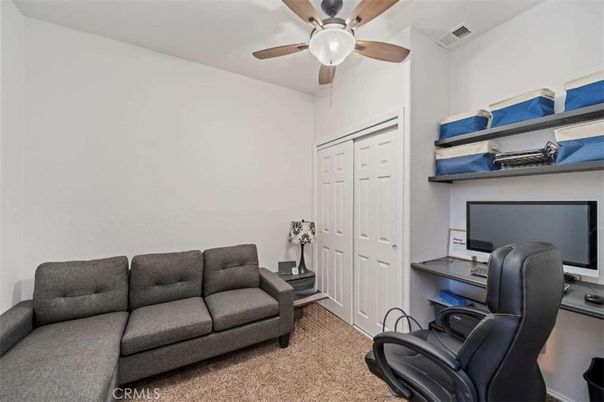 Home Office, Interior