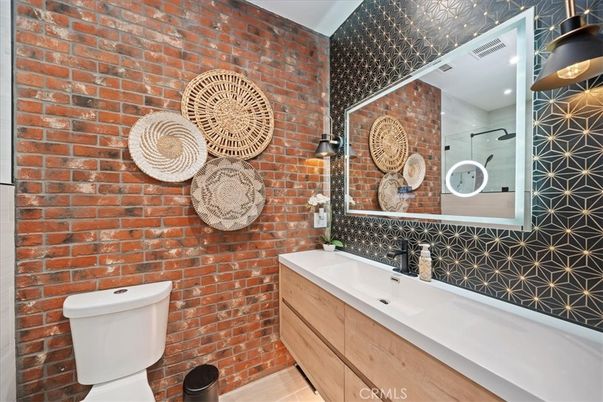 Bathroom, Interior, Recessed Lighting, Stone Walls