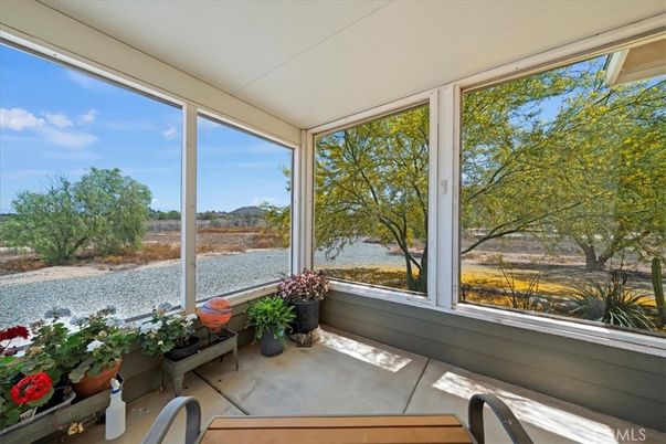 Interior, Sun Room, Water