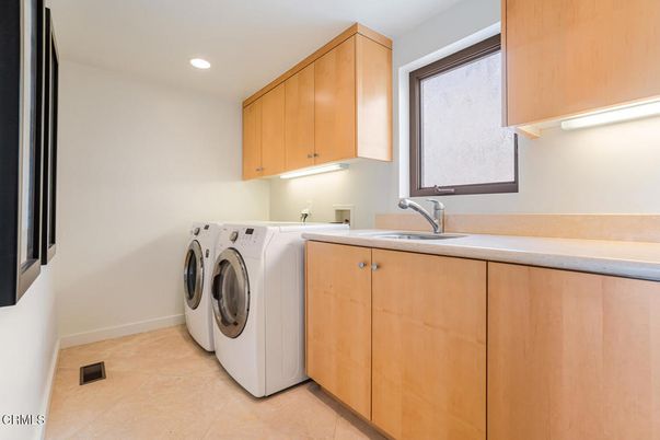 Interior, Recessed Lighting, Washer