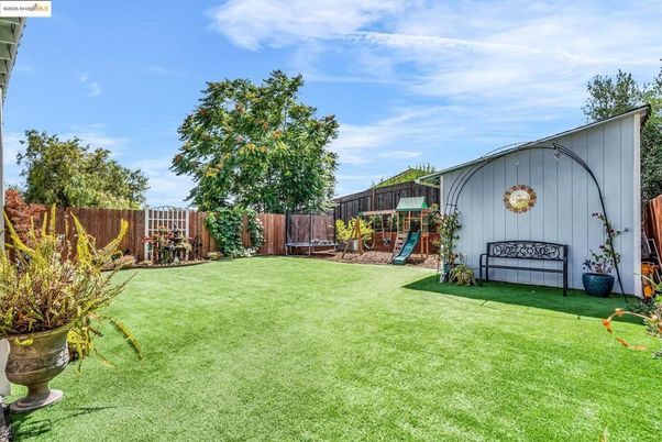Backyard, Exterior, Playground