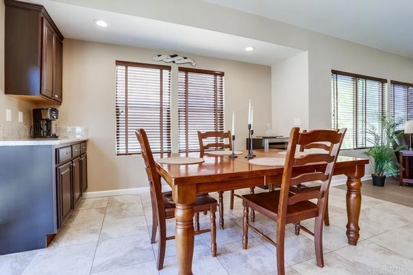 Dining room, Interior, Recessed Lighting