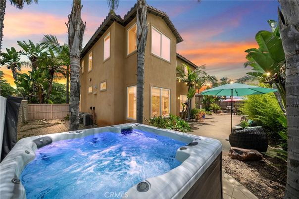 Exterior, Hot Tub