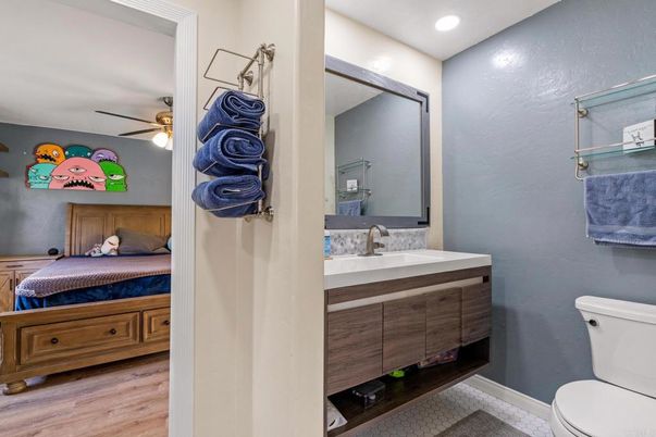 Bathroom, Bedroom, Interior, Recessed Lighting, Wood Texture Flooring