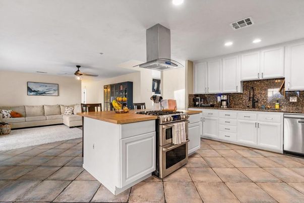 Interior, Kitchen, Living room, Recessed Lighting, Stainless Steel Appliances