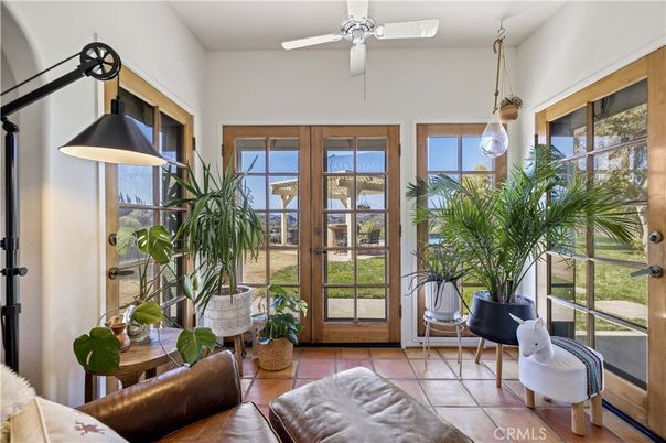 Interior, Pendant Lights, Sun Room