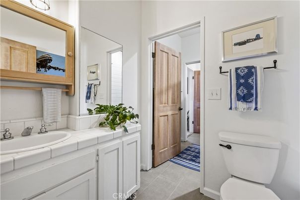 Bathroom, Interior, Tile Countertops