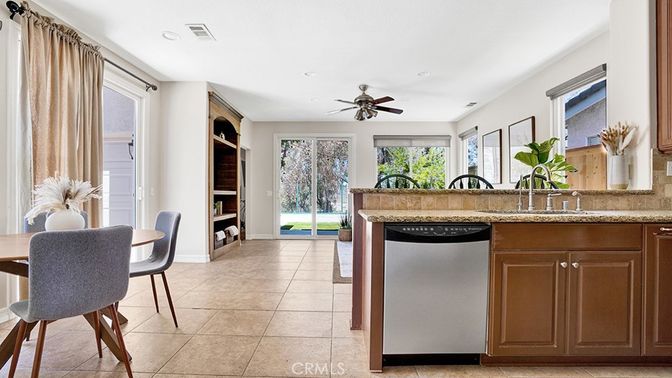 Dining room, Interior, Recessed Lighting