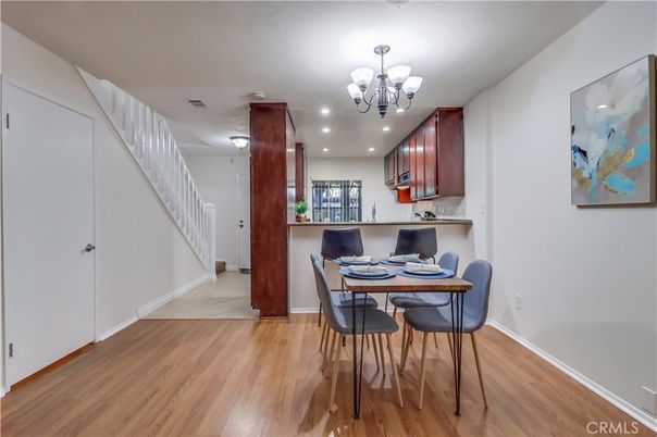 Chandelier, Dining room, Interior, Recessed Lighting, Wood Texture Flooring