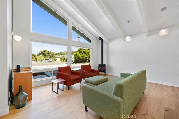 Interior, Living room, Pendant Lights, Wood Texture Flooring