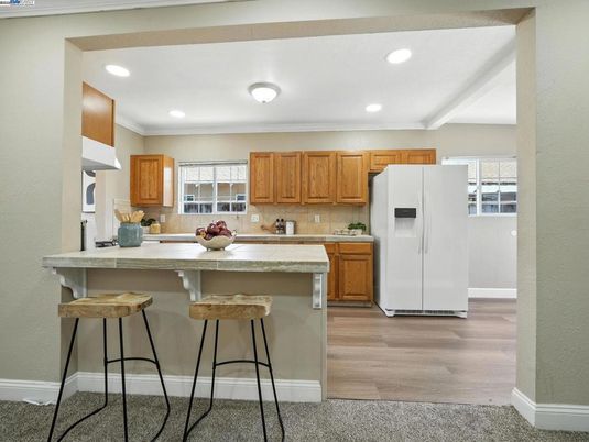 Interior, Kitchen, Recessed Lighting, Wood Texture Flooring