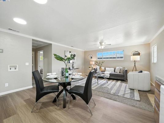 Dining room, Interior, Living room, Recessed Lighting, Wood Texture Flooring