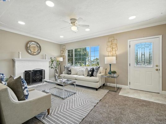 Fireplace, Interior, Living room, Recessed Lighting