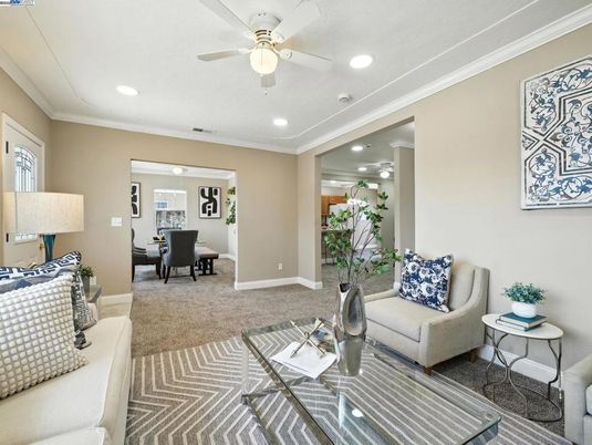 Dining room, Interior, Living room, Recessed Lighting