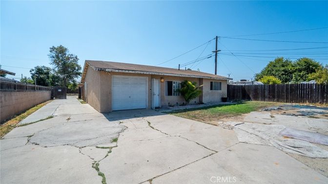 Detached Garage, Exterior