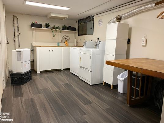 Interior, Washer, Wood Texture Flooring