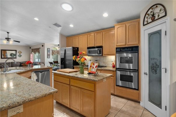 Interior, Kitchen, Living room, Recessed Lighting, Stainless Steel Appliances