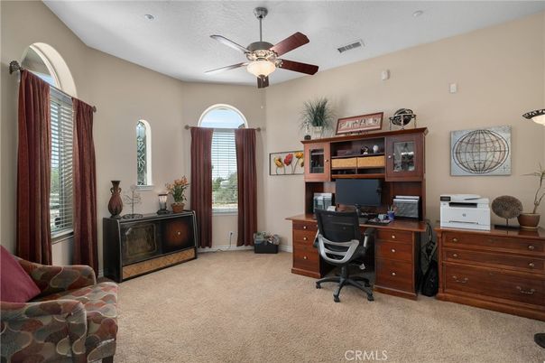 Home Office, Interior