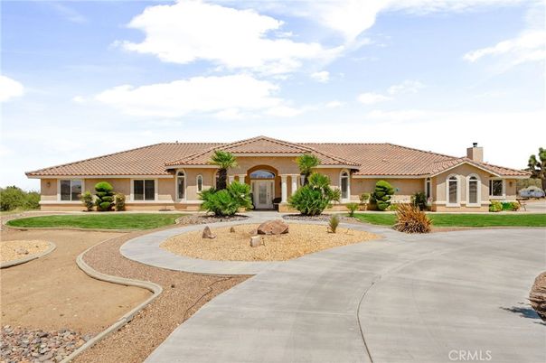 Backyard, Exterior, Facade, Mediterranean