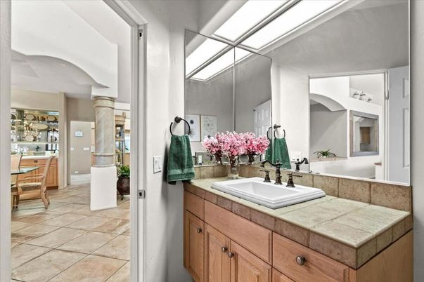 Bathroom, Interior, Tile Countertops