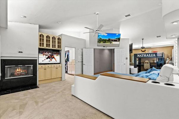 Fireplace, Interior, Living room, Recessed Lighting