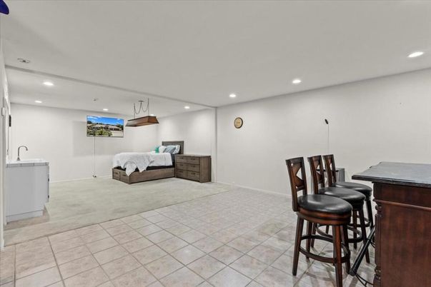 Bedroom, Interior, Pendant Lights, Recessed Lighting