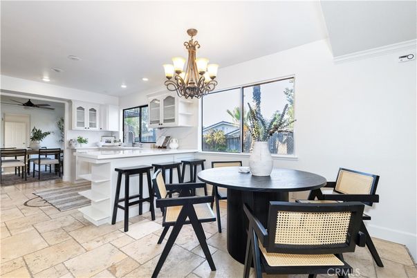 Chandelier, Dining room, Interior, Kitchen, Recessed Lighting