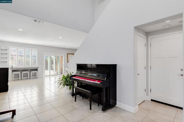 Interior, Piano, Recessed Lighting