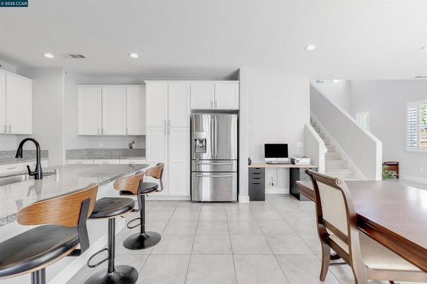 Dining room, Interior, Kitchen, Recessed Lighting, Stainless Steel Appliances