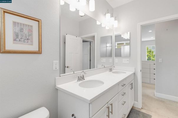 Bathroom, Dual Sink Vanities, Interior, Recessed Lighting