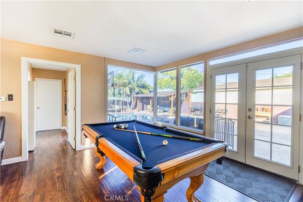 Billiard Table, Game Room, Interior, Wood Texture Flooring