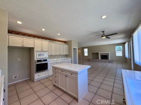 Empty room, Fireplace, Interior, Kitchen, Recessed Lighting