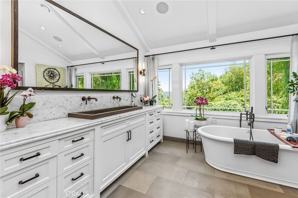 Bathroom, Dual Sink Vanities, Free Standing Baths, Interior, Recessed Lighting