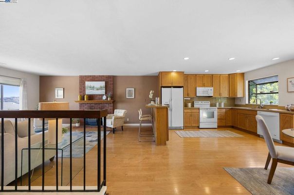 Dining room, Interior, Kitchen, Recessed Lighting, Wood Texture Flooring