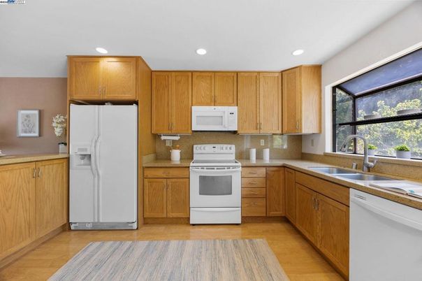 Interior, Kitchen, Recessed Lighting, Wood Texture Flooring