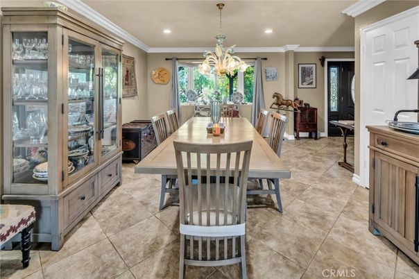 Chandelier, Dining room, Interior, Recessed Lighting