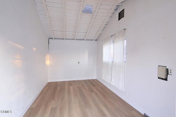 DE Listing image placeholder