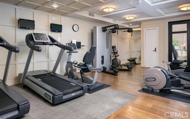 Fitness Equipment, Interior, Recessed Lighting, Wood Texture Flooring