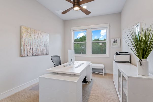 Home Office, Interior