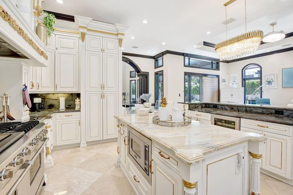 Chandelier, Interior, Kitchen, Recessed Lighting, Stainless Steel Appliances