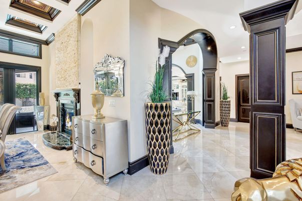Fireplace, Interior, Recessed Lighting