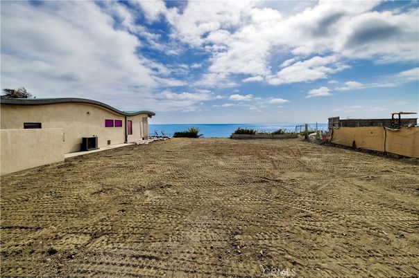 Backyard, Exterior, Water
