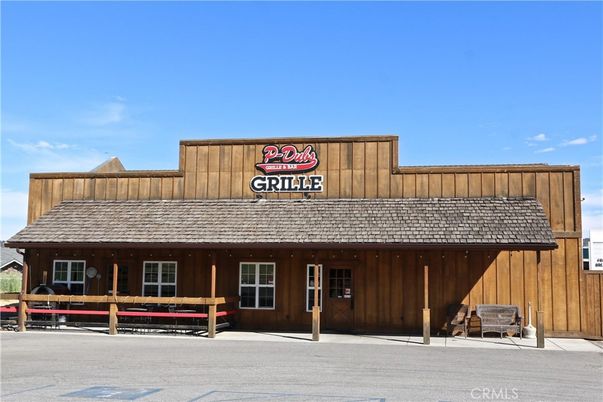 Exterior, Facade, Log Home
