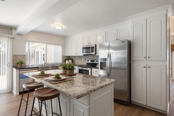 Interior, Kitchen, Stainless Steel Appliances, Wood Texture Flooring