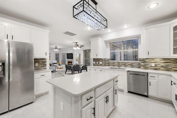 Dining room, Interior, Kitchen, Marble, Recessed Lighting, Stainless Steel Appliances